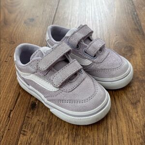 Toddler girl Vans, size 5, purple sparkle